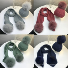 Chaud hiver chapeau écharpe tricoté laine et cachemire fausse fourrure pom poms femmes chapeau et écharpe ensemble